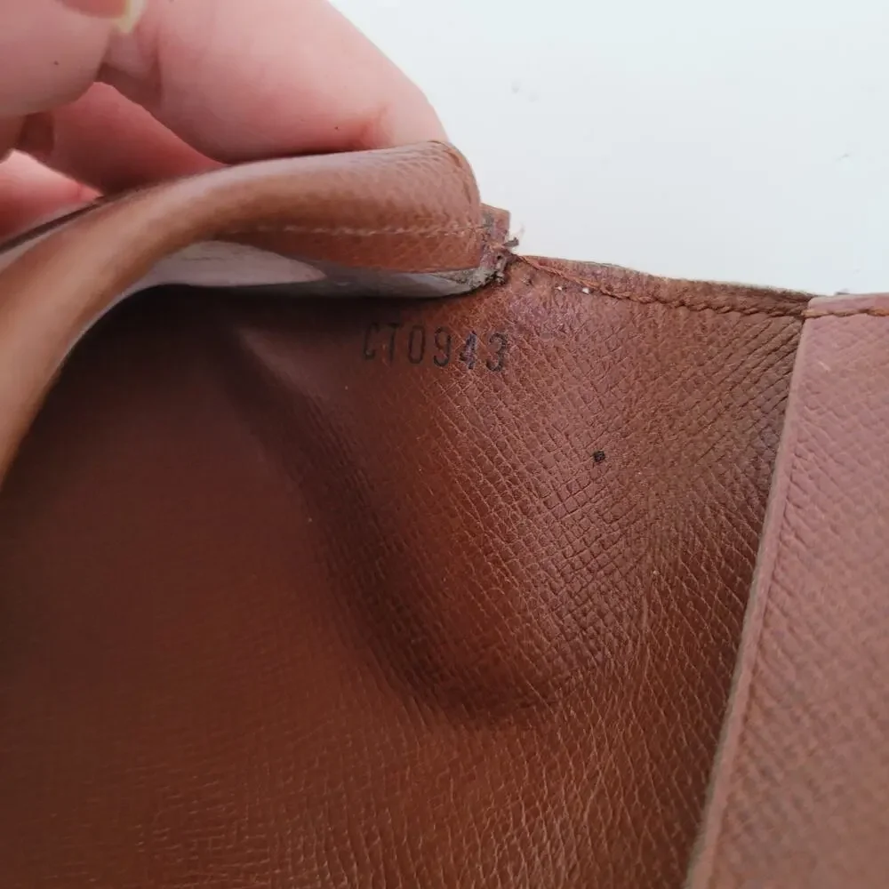 Vintage Louis Vuitton Unisex LV Brown Bi-Fold Leather Wallet Monogram Card Bill